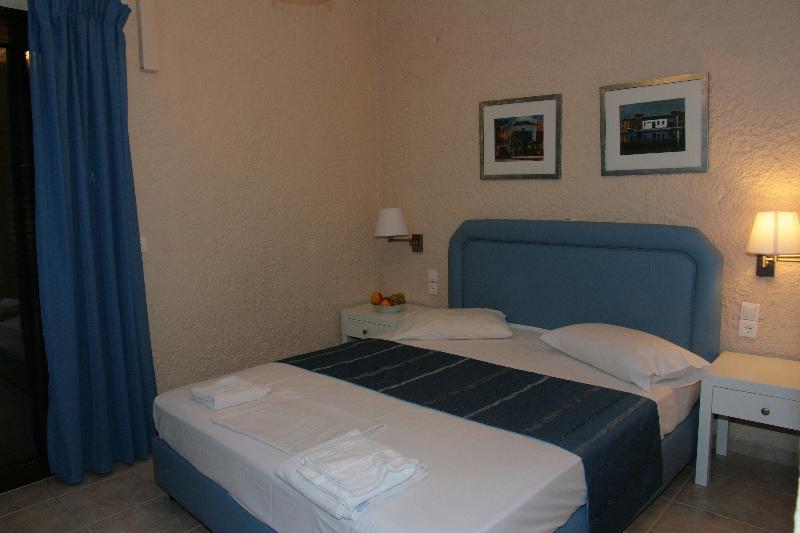 Perla Hotel Ajía Pelajía Kültér fotó