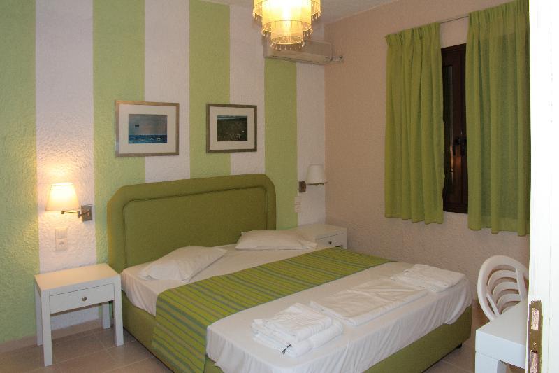 Perla Hotel Ajía Pelajía Kültér fotó